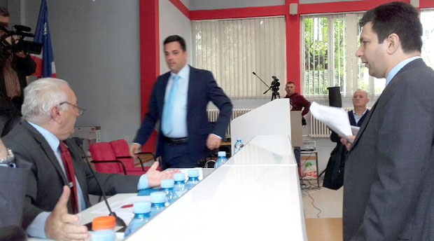 Шабац: Рат саопштењима и први трансфери